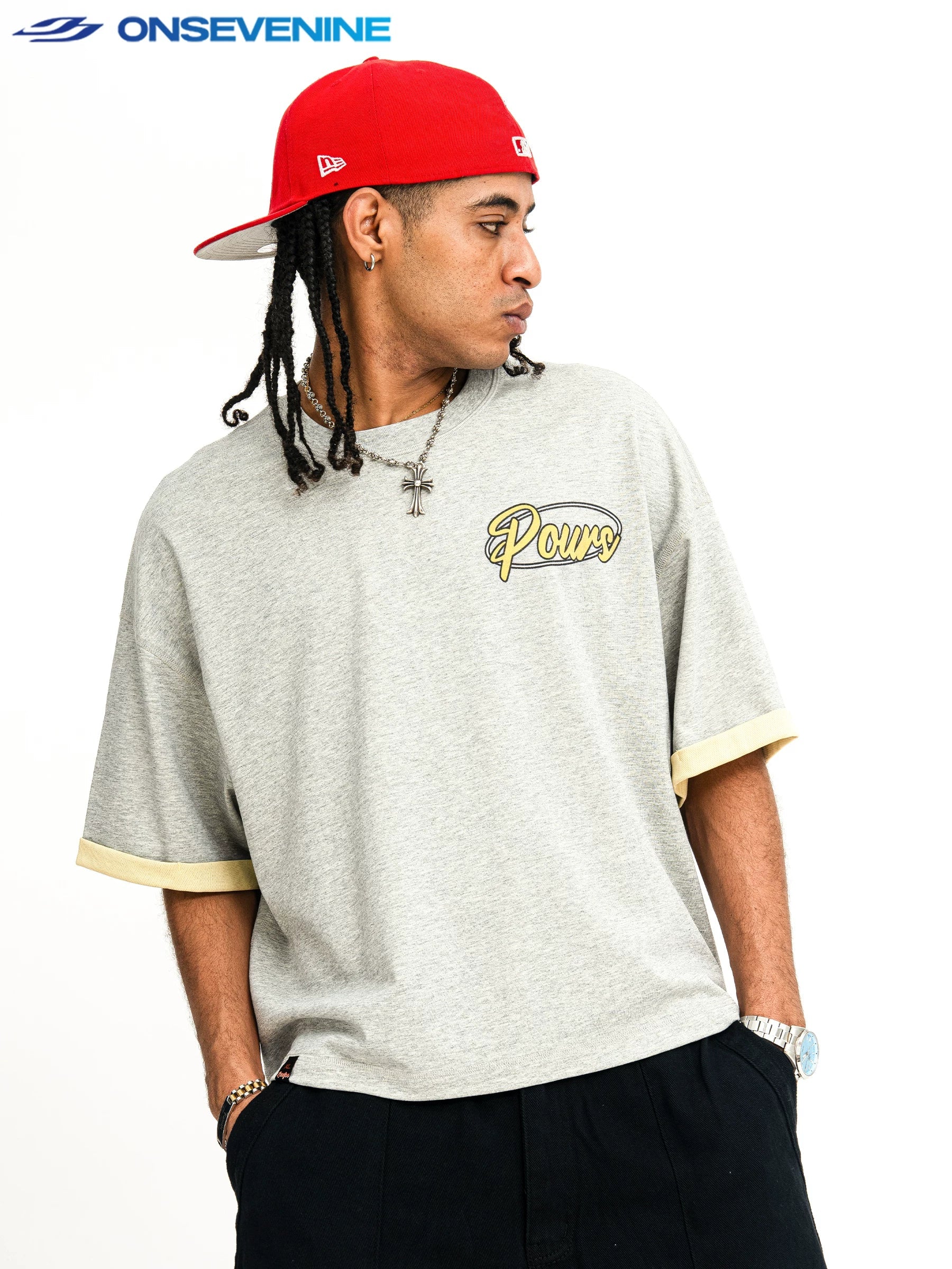 ONSEVENINE "Pours" Script Graphic Tee